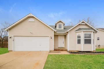2737 Whitecreek Ln Imperial, MO 63052
